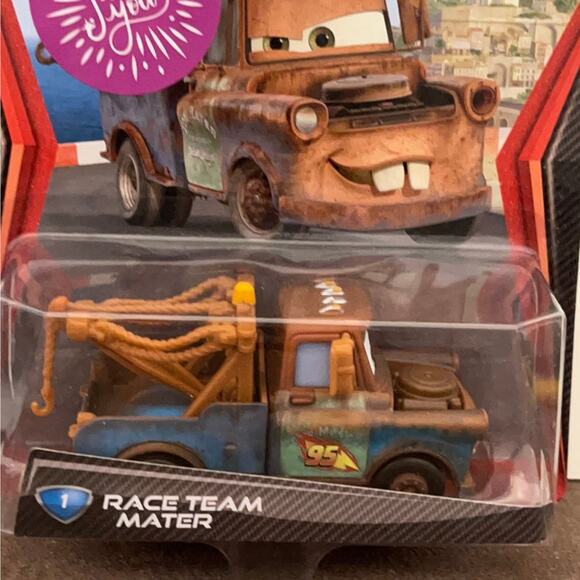 Disney Pixar 2010 Cars Movie Race Team Mater Tow Truck Toy - Picture 3 of 5